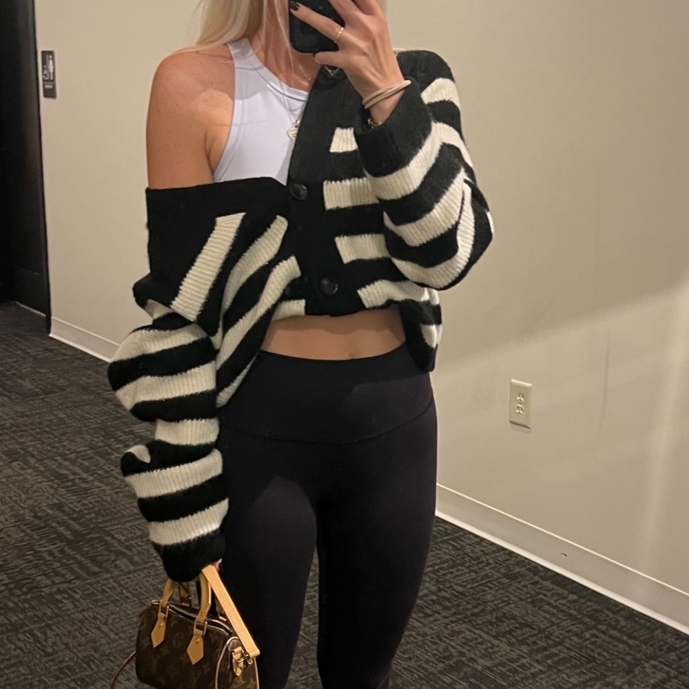 H&M Striped Sweater Cream & Black Button Cardigan XS